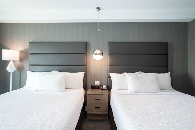 Sandman Hotel Calgary Airport