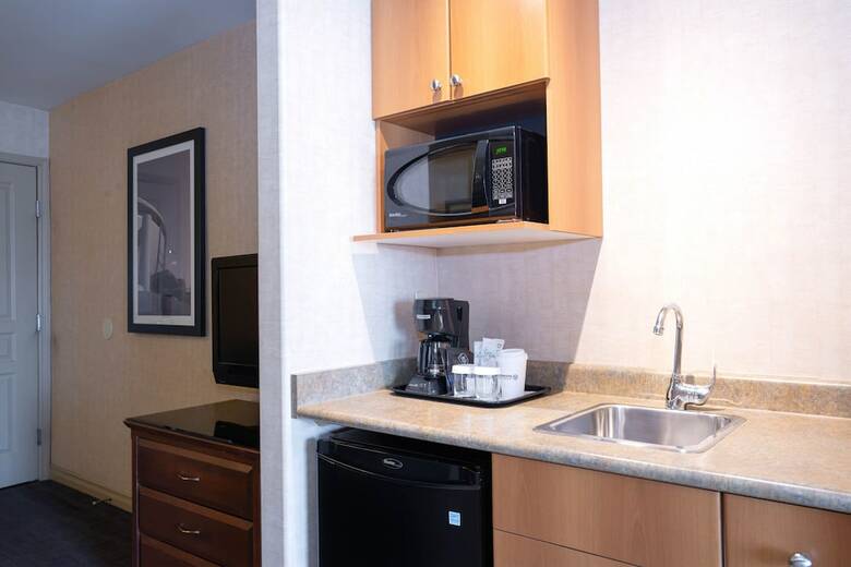 Sandman Hotel Calgary Airport