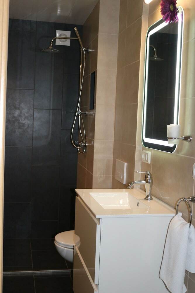 Hostal Guesthouse Lyngholt