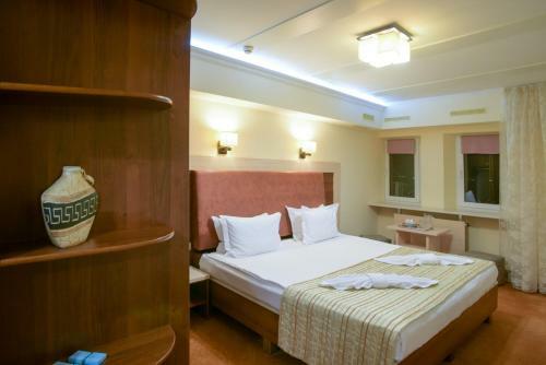 7 Sky Hotel Klinicheskaya Street
