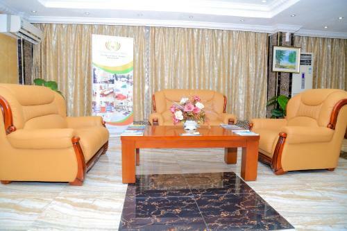 Tiffany Diamond Hotel