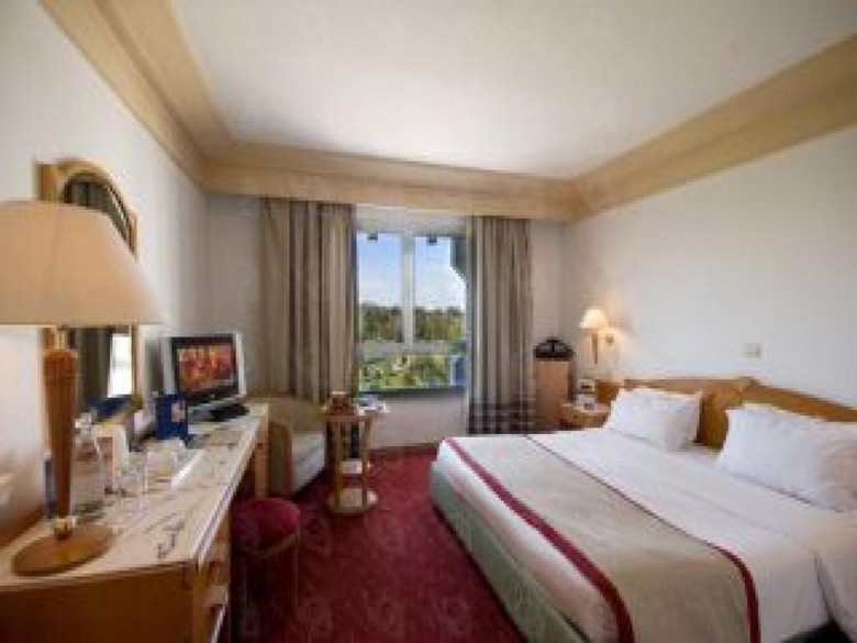 Hotel Golden Tulip El Mechtel