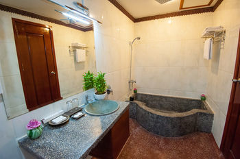 Okay Boutique Hotel