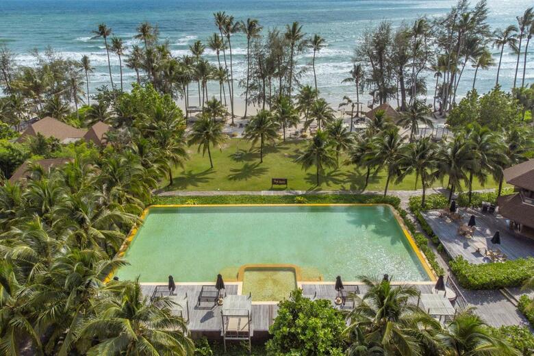 Hotel High Season