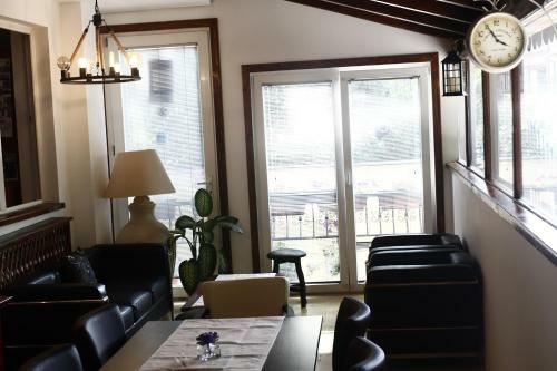 Hostal Elizabeth House