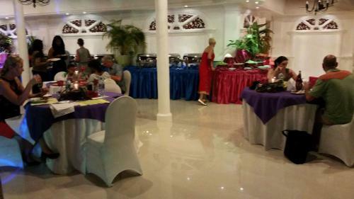 Hotel Bougain Villa
