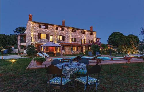 Holiday Home Dobranova IV