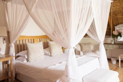 Hostal Klein Waterval Riverside Lodge