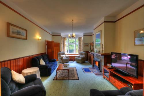 Acacia Bed And Breakfast