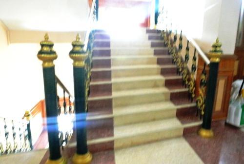 Rose Garden Hotel