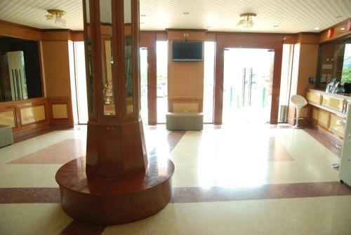 Rose Garden Hotel