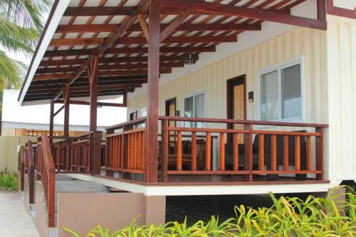 Hotel Anika Island Resort