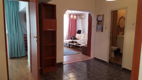 Sunny Old Town Apartments