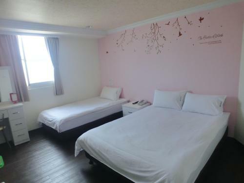 Easyinn Hotel & Hostel