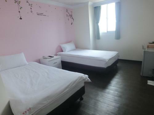 Easyinn Hotel & Hostel