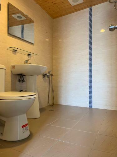 Easyinn Hotel & Hostel