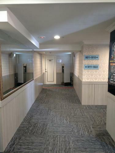 Easyinn Hotel & Hostel