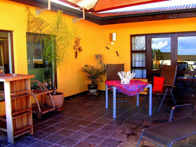 Hostal A Vue Guesthouse