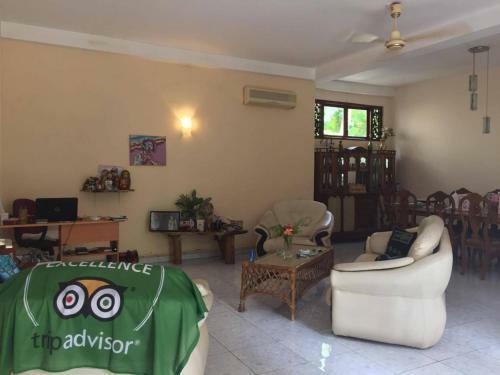 Hostal Palm Grove