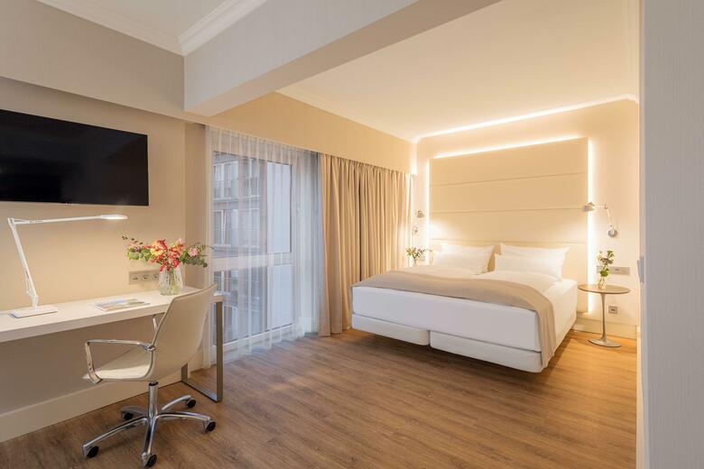 Hotel NH Hamburg Mitte