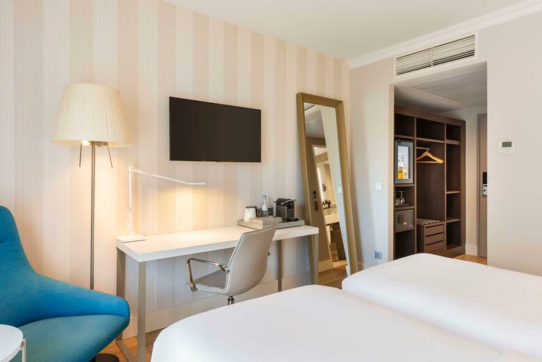 Hotel NH Hamburg Mitte