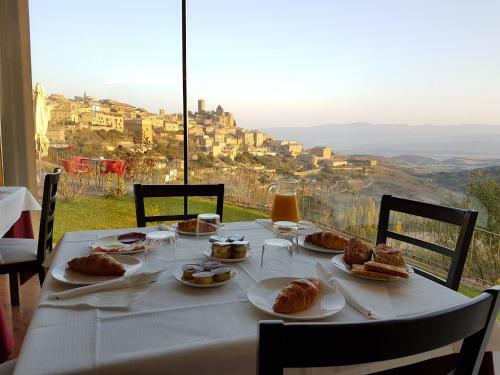 Hotel Husa Triskel