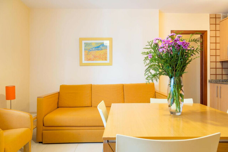 Apartamentos Los Arces De Isla