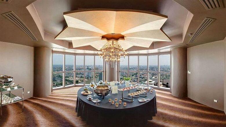 Hotel Lebua At State Tower