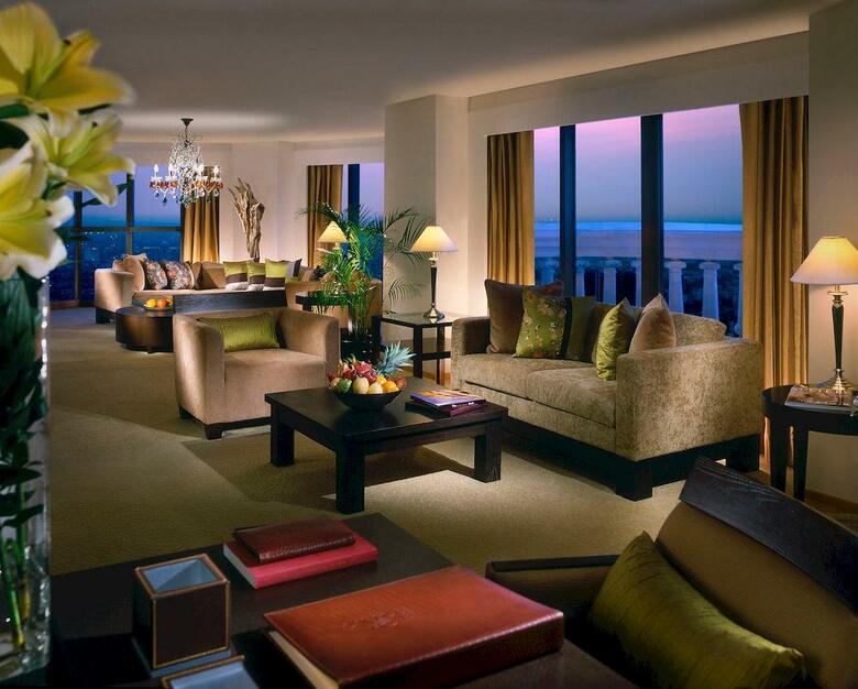 Hotel Lebua At State Tower