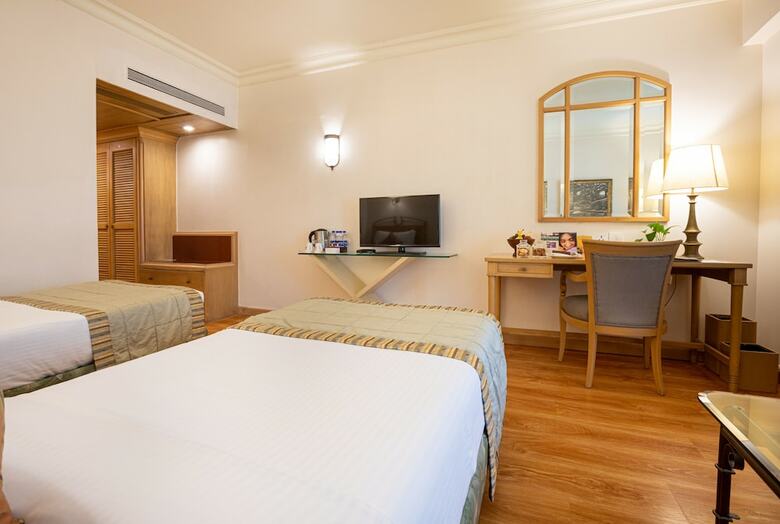 Hotel The Orchid