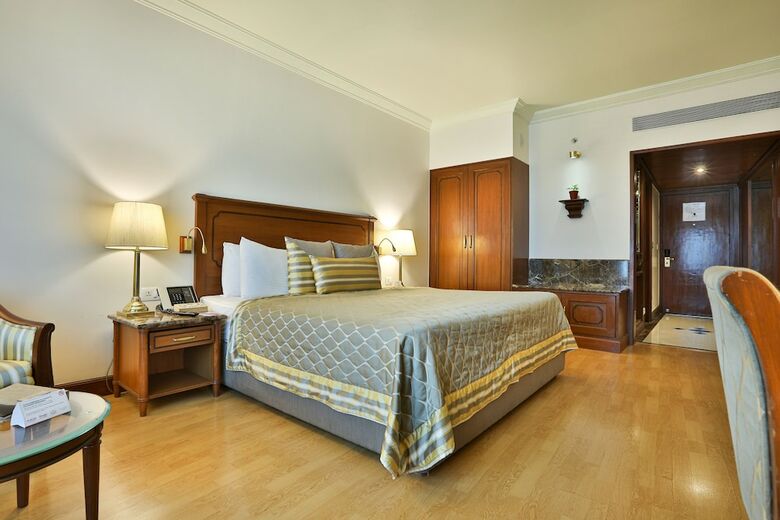 Hotel The Orchid