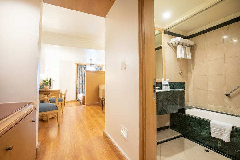 Hotel The Orchid