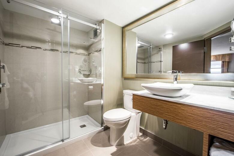 Hotel Universel Montreal