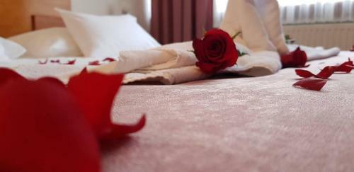 Ada Hotel