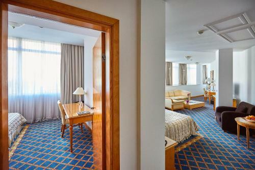 Hotel Master
