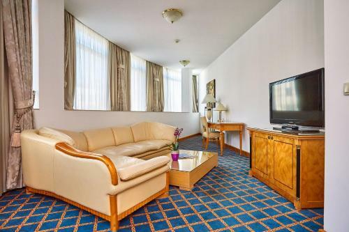 Hotel Master
