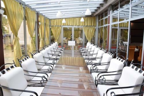 Hotel Atina