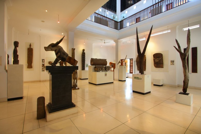 Hotel Alam Puri Art Museum Resort & Spa