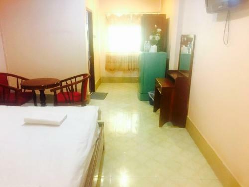 Nakhonesack Hotel 3