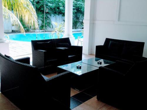 Rumah Putih Bed & Breakfast Near Klia & Klia 2