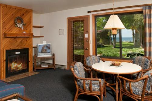 Hotel The Shallows Resort