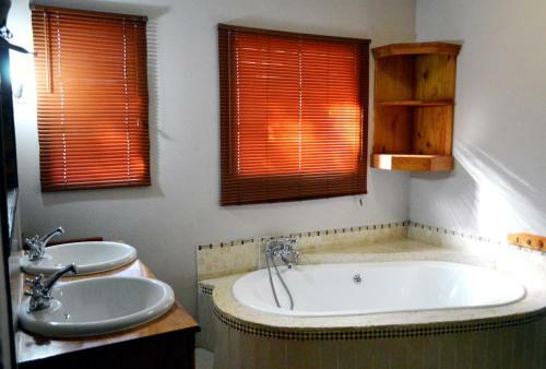 Hostal Barnstormers Rest