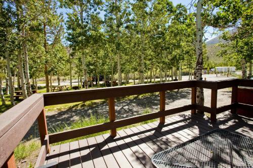 Hotel Convict Lake Resort