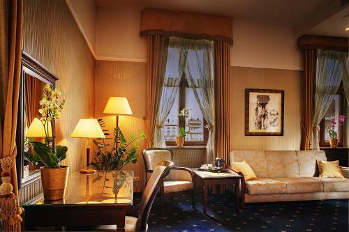 Hotel President