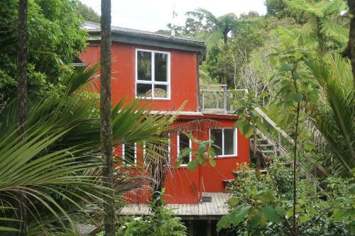 Lodge Te Nikau Retreat