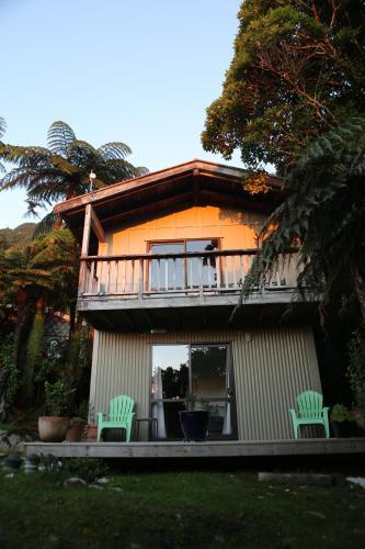 Lodge Te Nikau Retreat