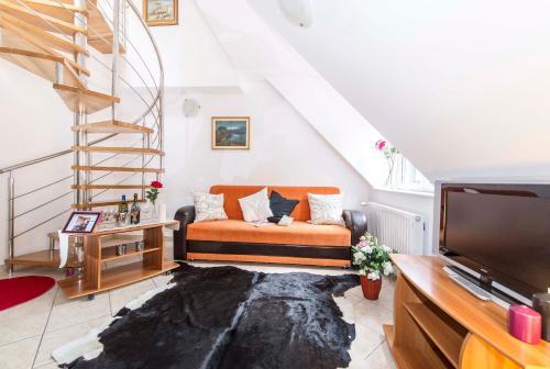 9 Suites Aparthotel