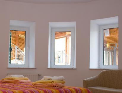 9 Suites Aparthotel