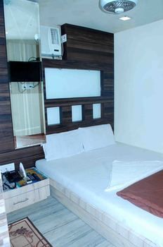 Hostal Hotel New India