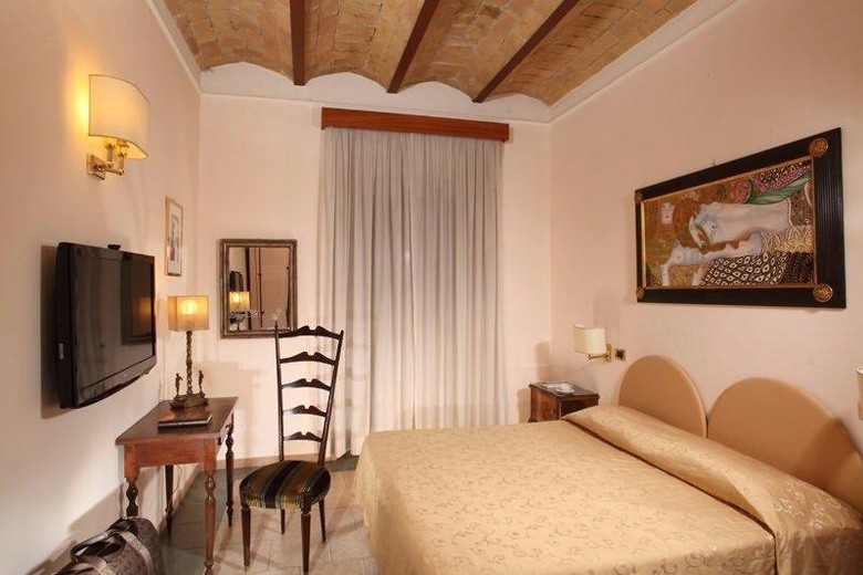Angel Hotel